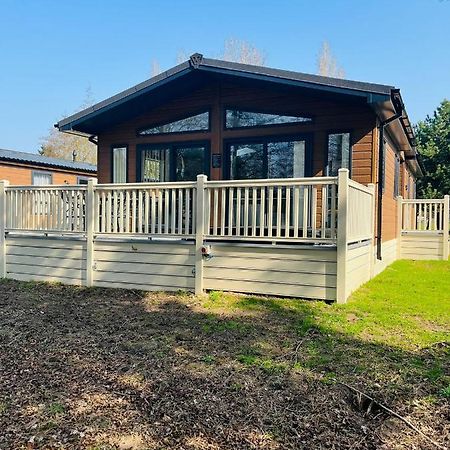 Brackencroft Lodge With Hot Tub York Extérieur photo