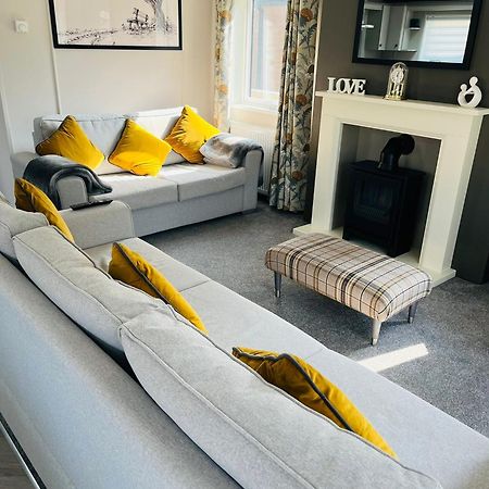 Brackencroft Lodge With Hot Tub York Extérieur photo