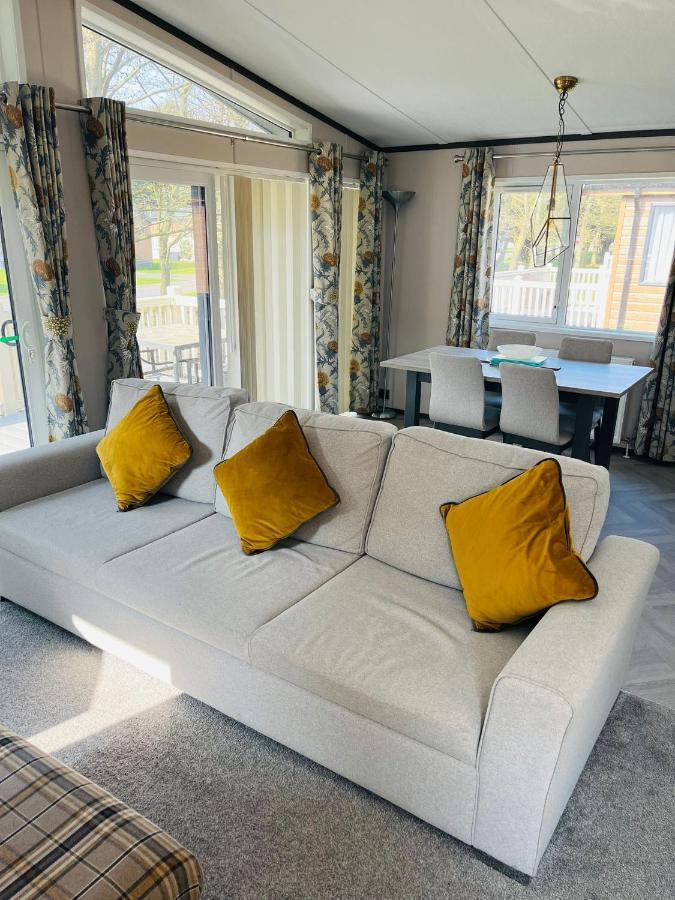 Brackencroft Lodge With Hot Tub York Extérieur photo